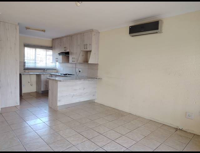 1 BEDROOM TOWNHOUSE FOR SALE IN HALFWAY GARDENS